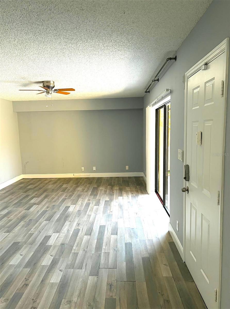 Image 9 of 10 For 5371 Bamboo Court 401