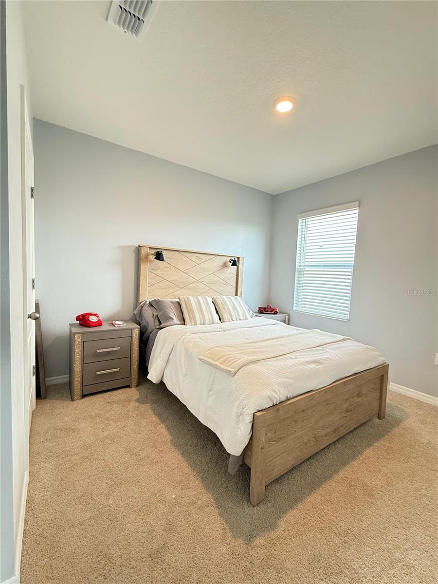 Image 14 of 19 For 605 Park Place Boulevard