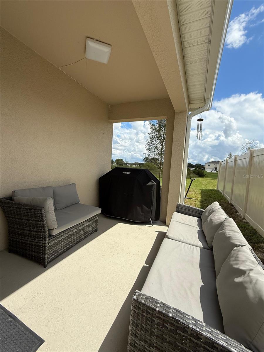 Image 18 of 19 For 605 Park Place Boulevard