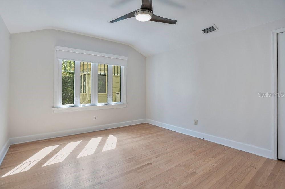 Image 34 of 49 For 1651 Westchester Avenue