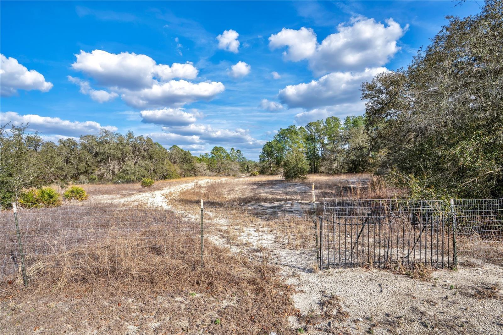 Image 4 of 20 For Goodstone Drive