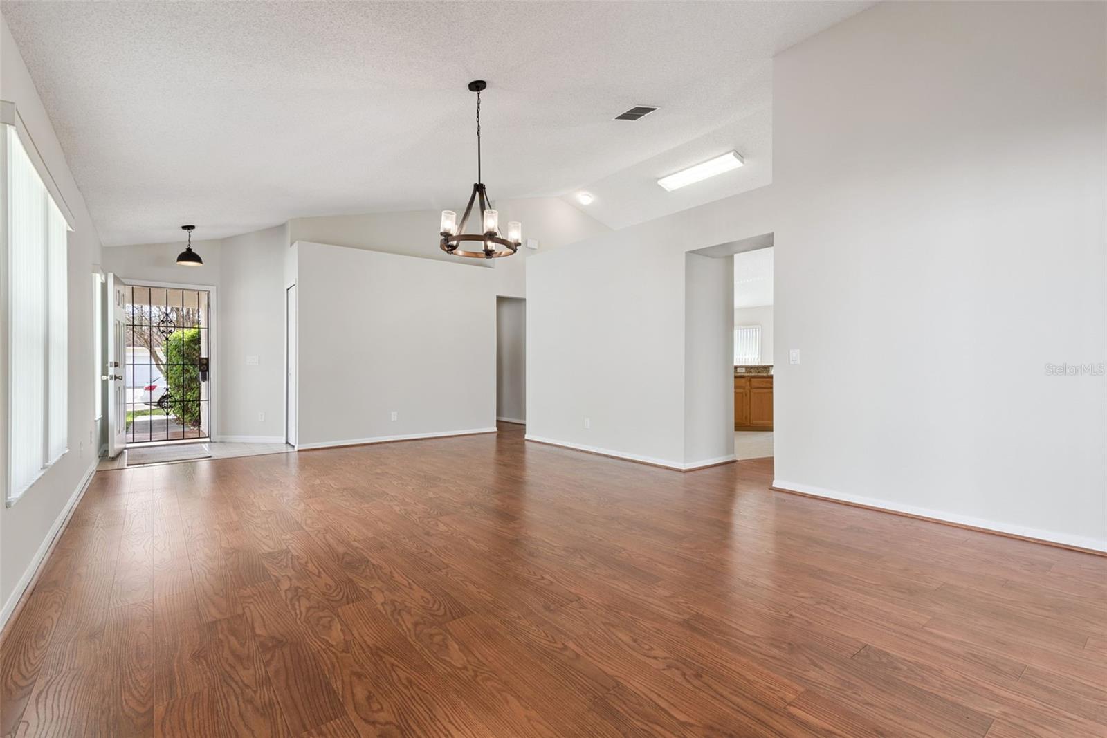 Image 8 of 42 For 11453 Kenley Circle