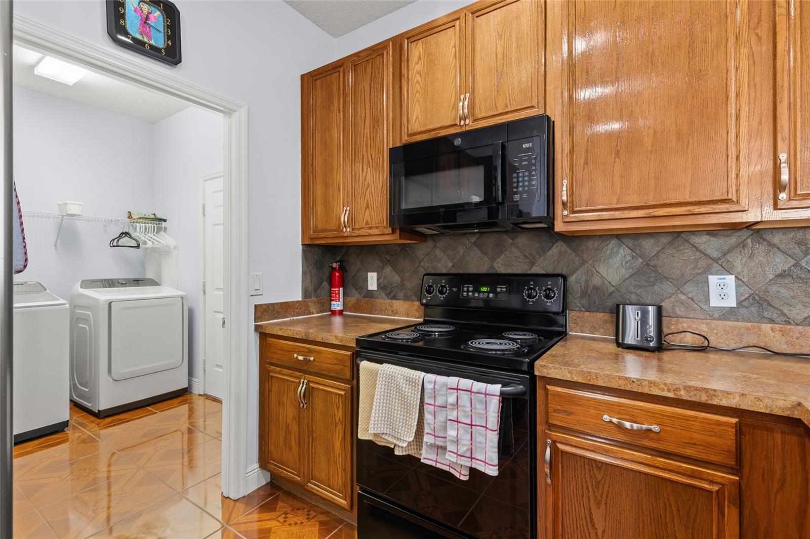 Image 10 of 32 For 2157 Island Walk Drive