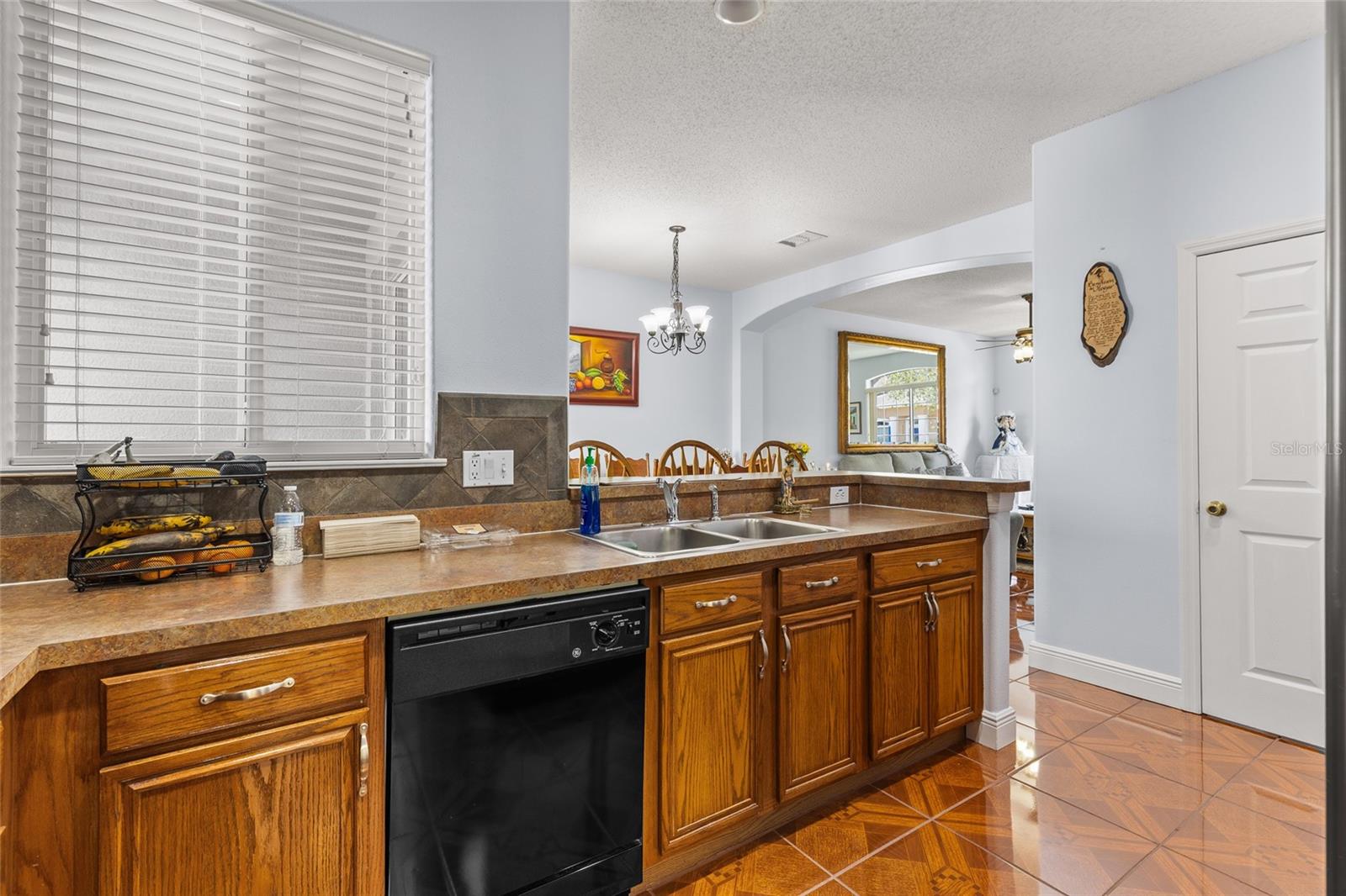 Image 9 of 32 For 2157 Island Walk Drive