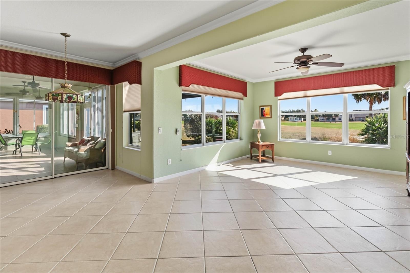 Image 13 of 61 For 9439 71st Loop