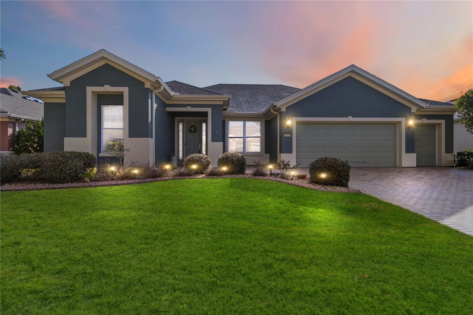 Image 2 of 61 For 9439 71st Loop