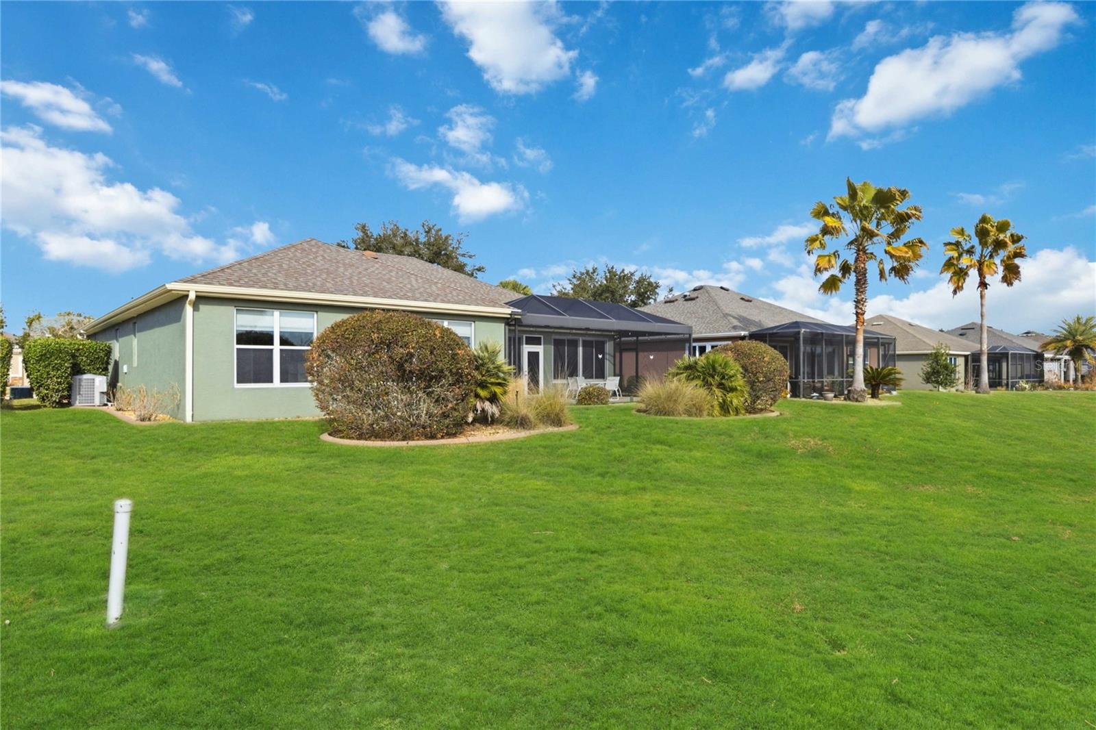 Image 33 of 61 For 9439 71st Loop