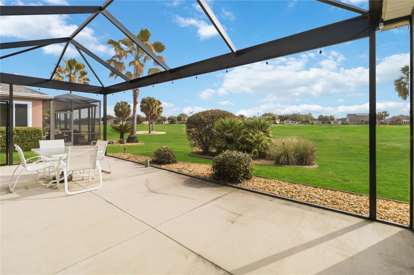 Image 5 of 61 For 9439 71st Loop