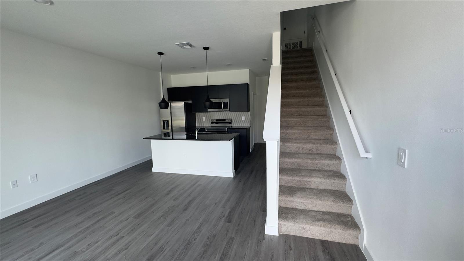 Image 15 of 45 For 8798 Positivity Drive