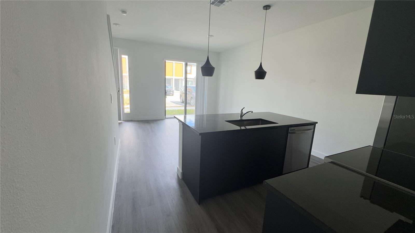 Image 20 of 45 For 8798 Positivity Drive