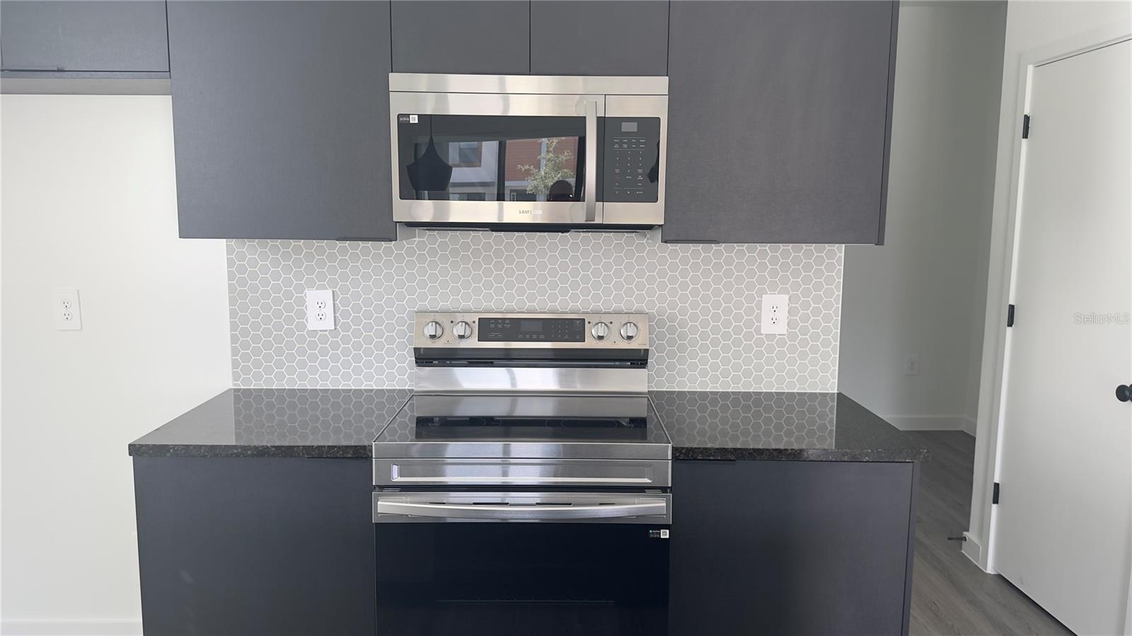 Image 22 of 45 For 8798 Positivity Drive