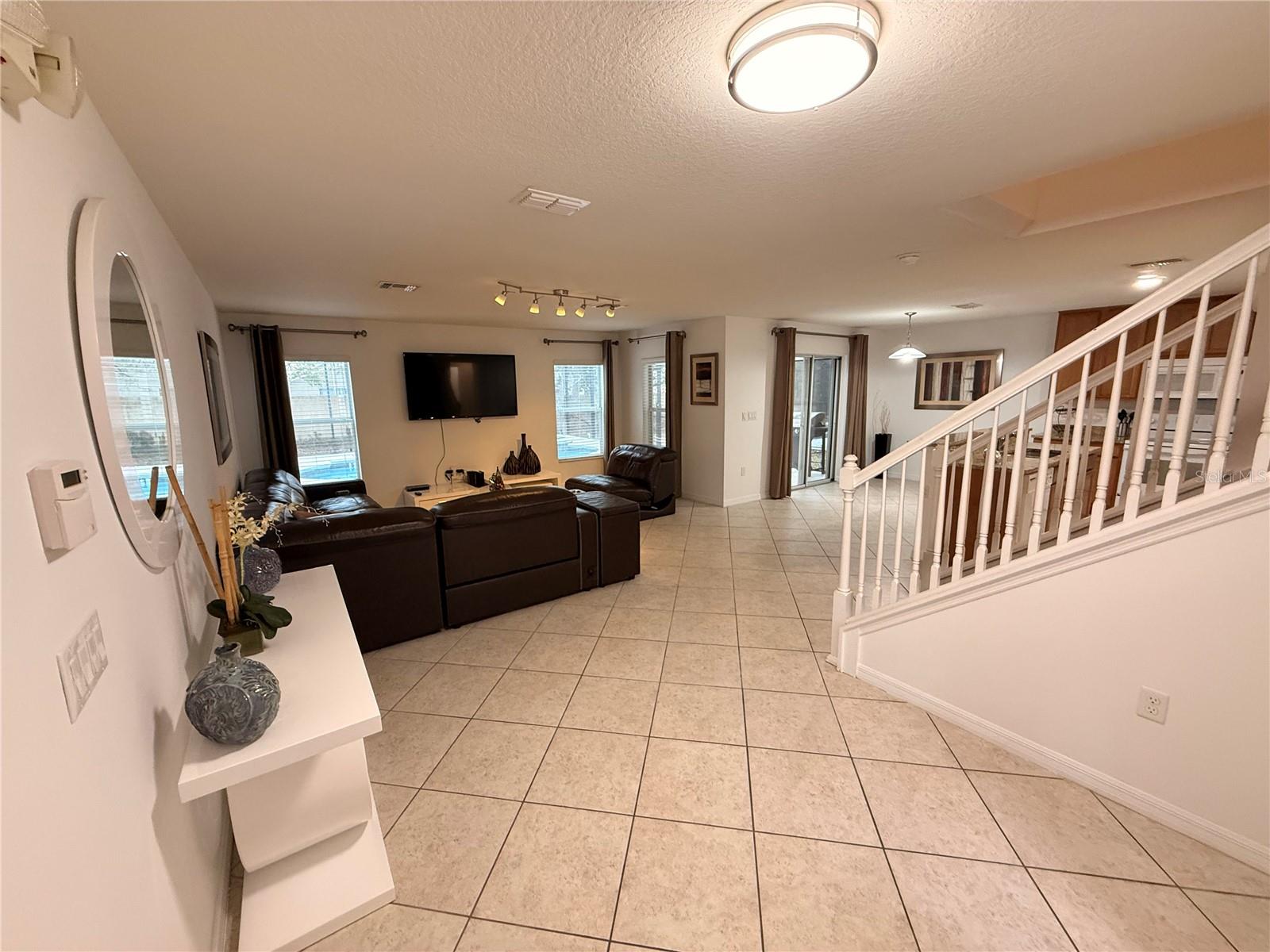 Image 14 of 64 For 2654 Santosh Cove