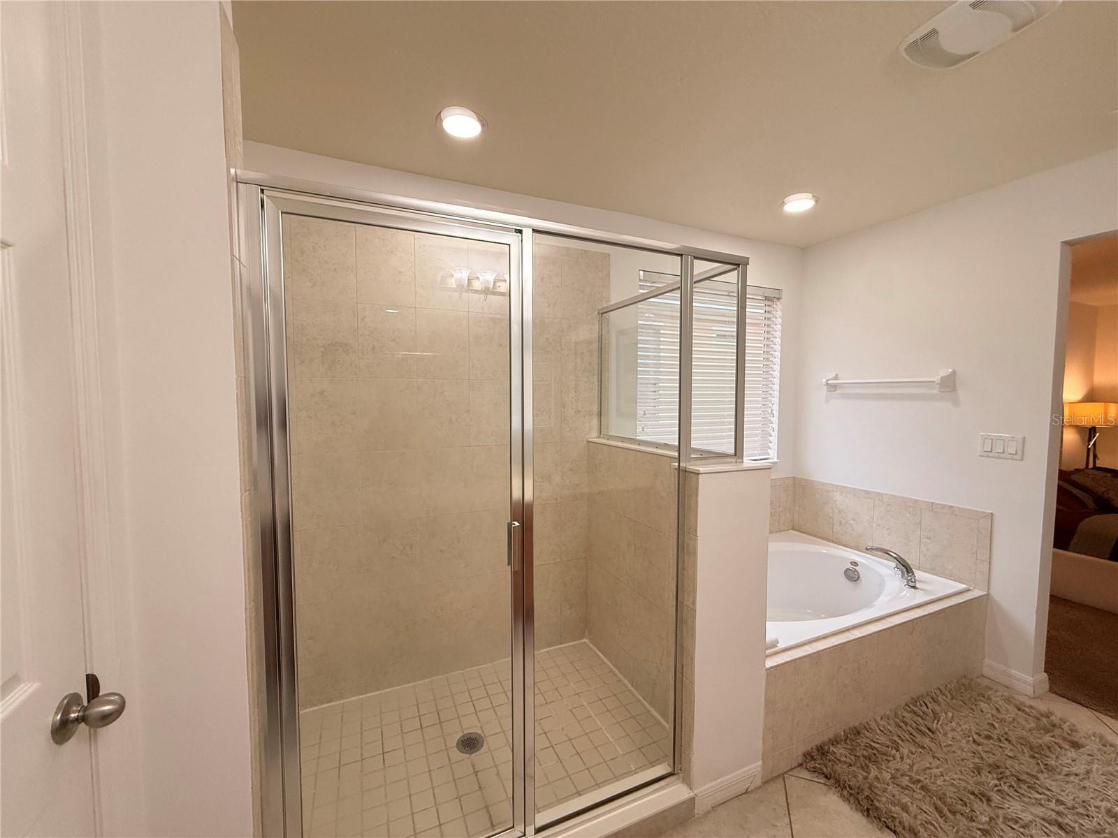 Image 29 of 64 For 2654 Santosh Cove