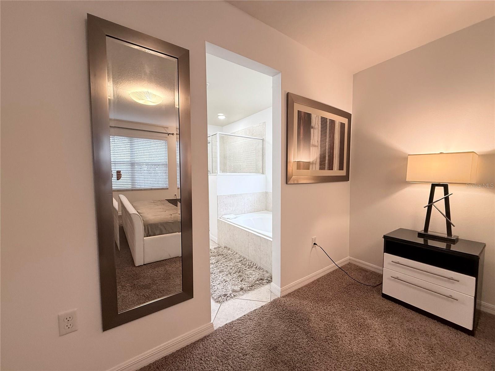 Image 34 of 64 For 2654 Santosh Cove