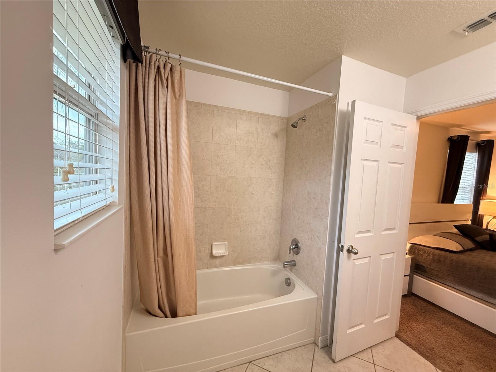 Image 60 of 64 For 2654 Santosh Cove