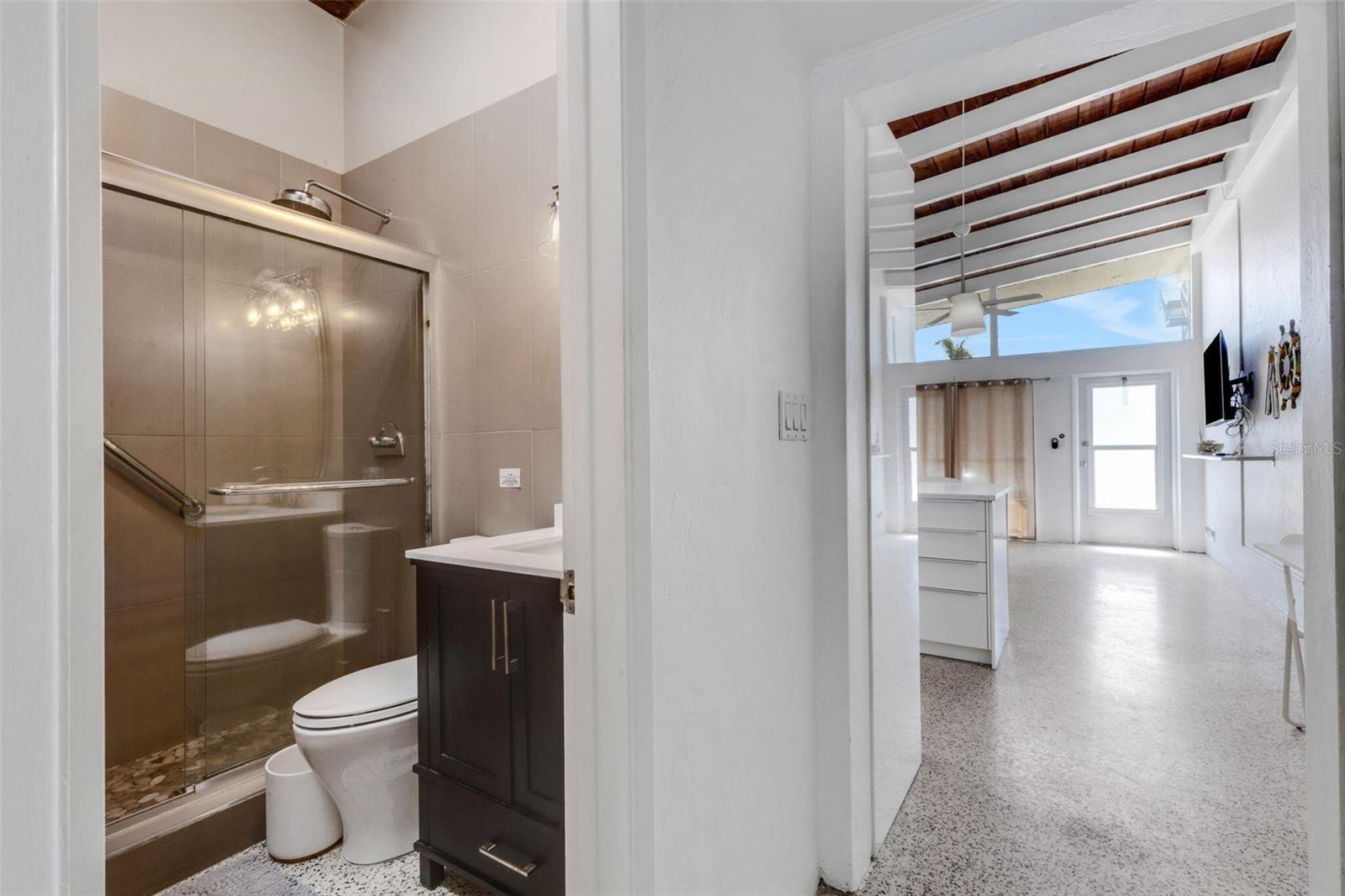 Image 14 of 42 For 1129 Seaside Drive 7