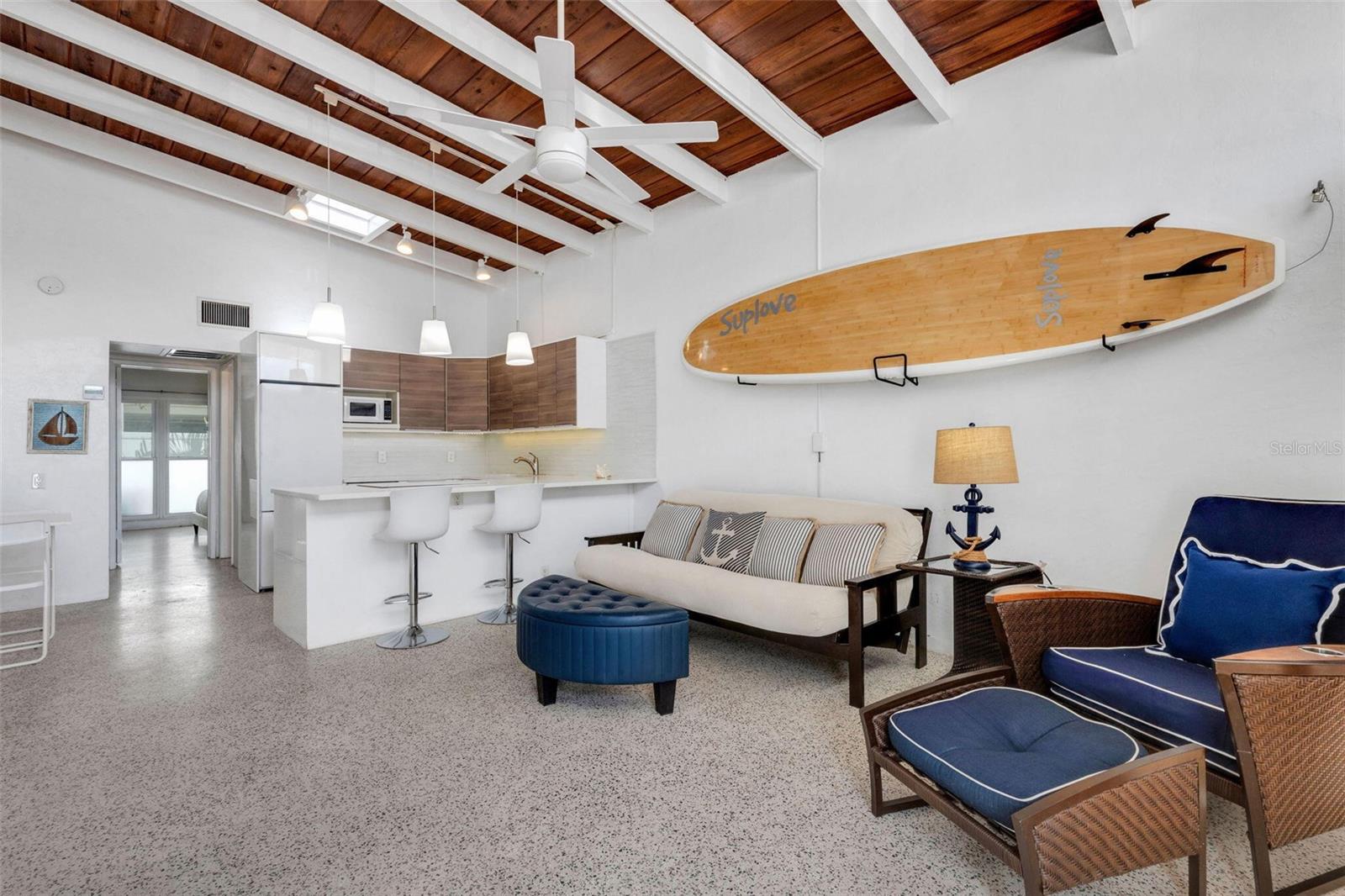 Image 9 of 42 For 1129 Seaside Drive 7