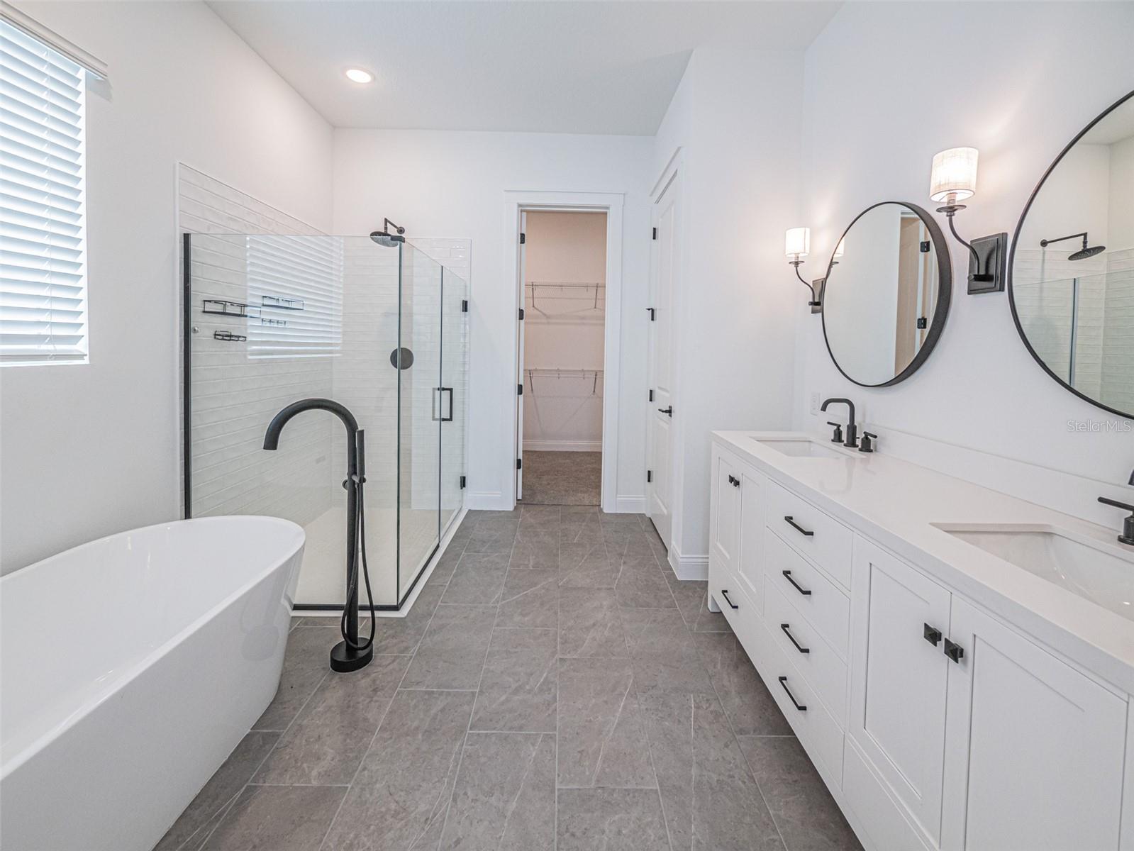 Image 18 of 46 For 13184 Dendy Way