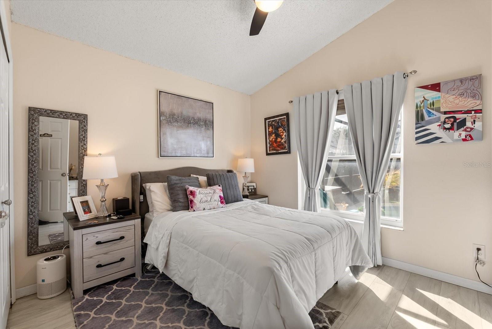 Image 20 of 32 For 104 Sunny Oak Trail