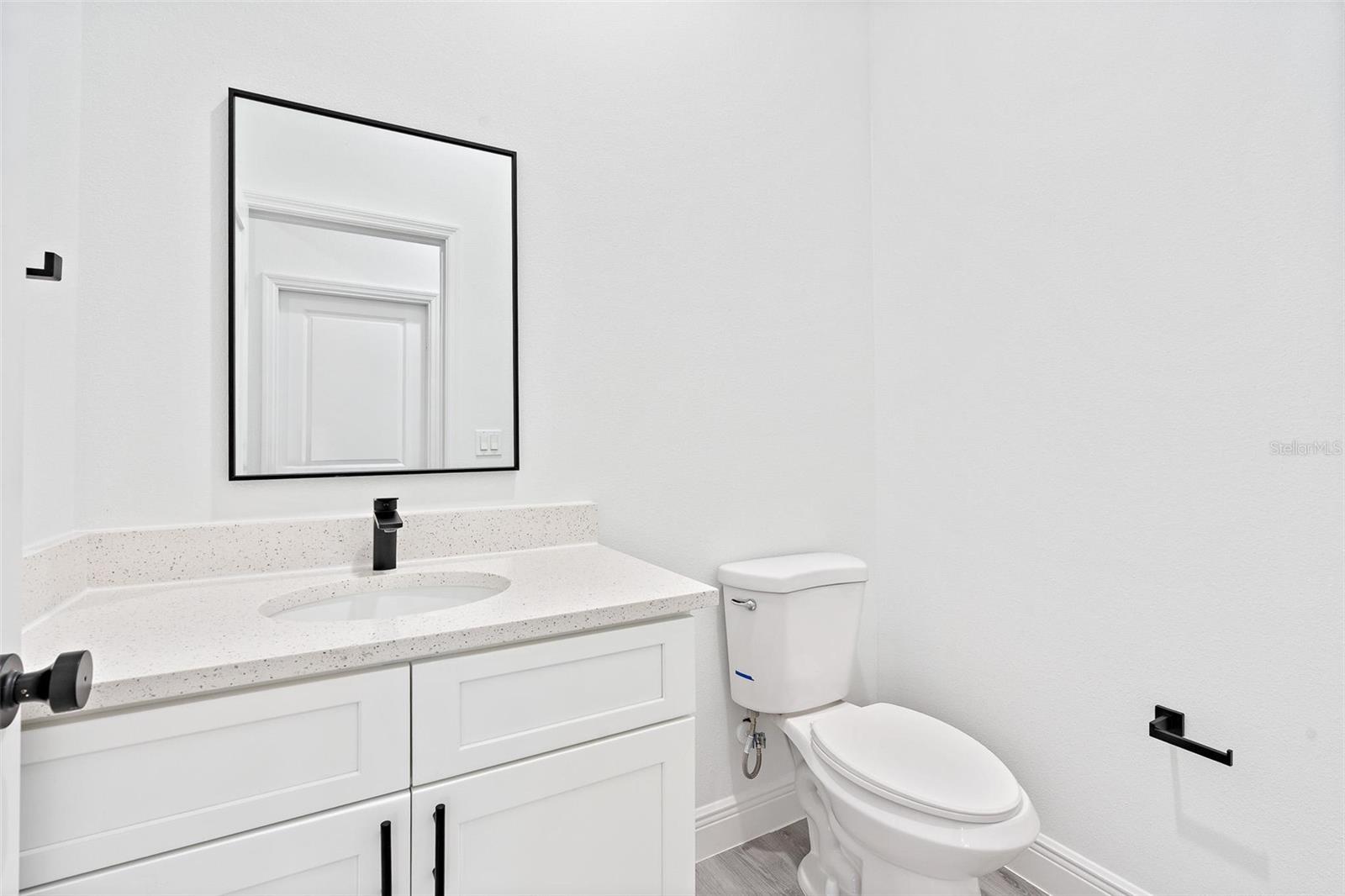 Image 15 of 39 For 16367 16th Court