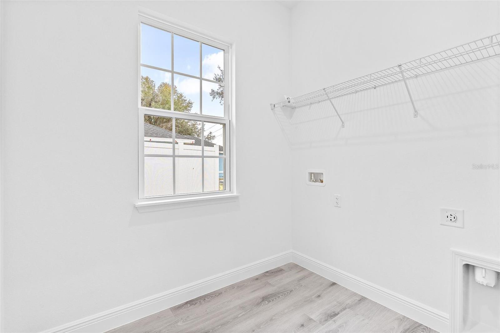 Image 16 of 39 For 16367 16th Court