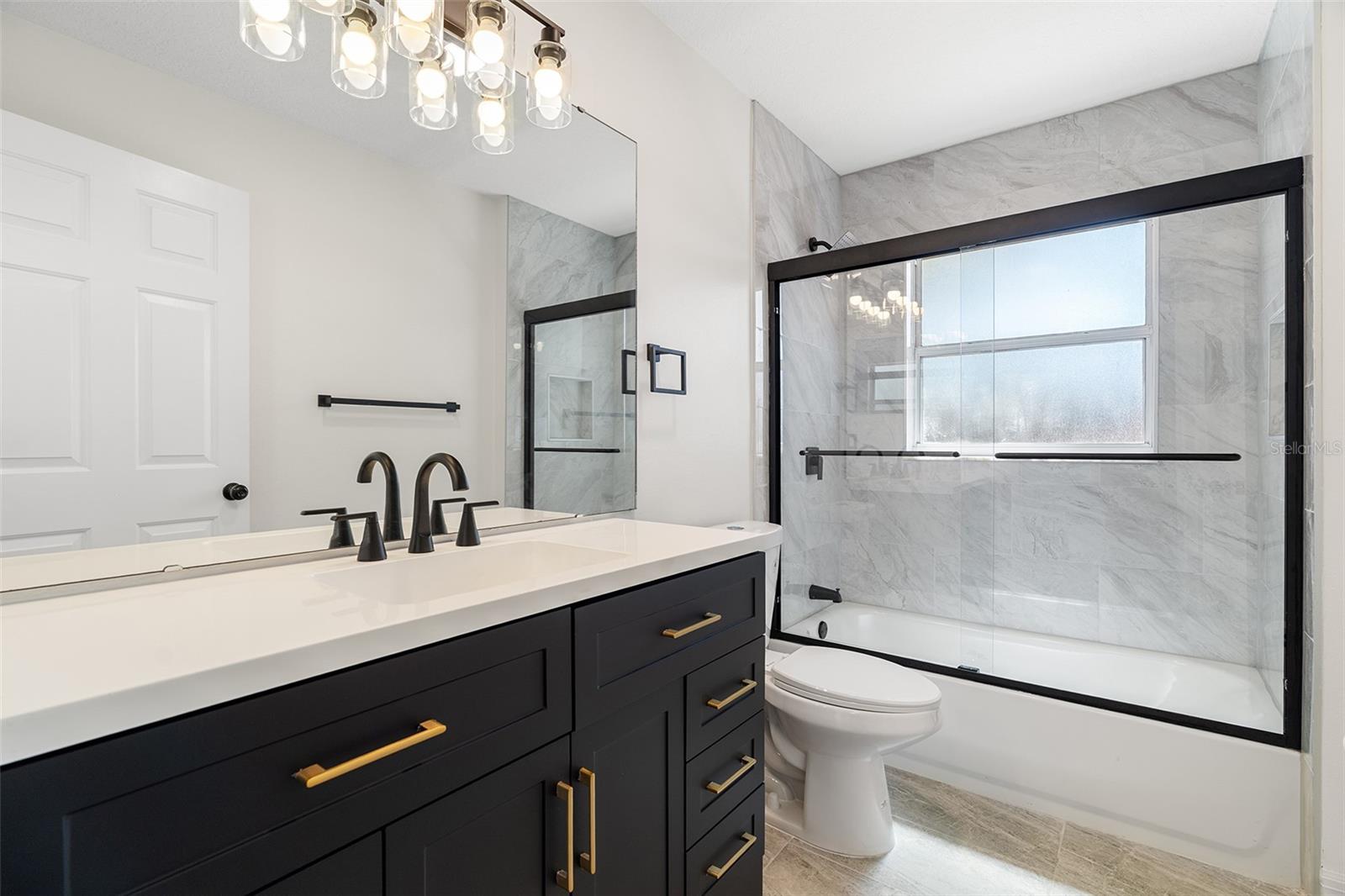 Image 17 of 37 For 10611 Reagans Run Drive