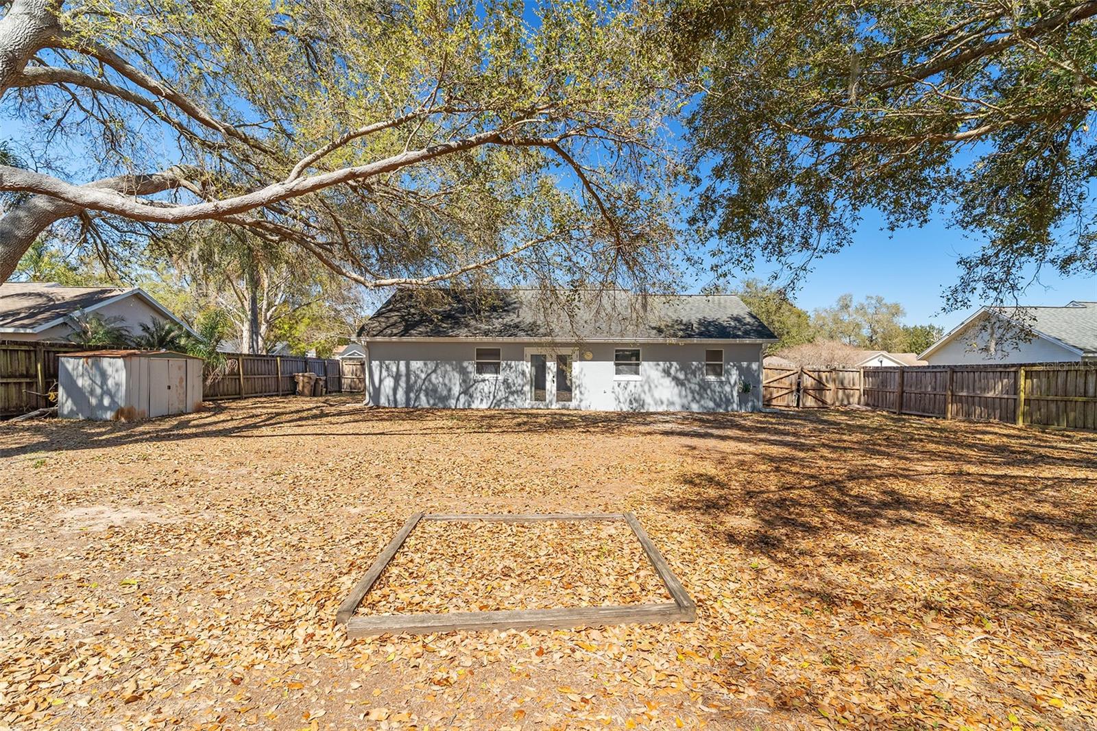 Image 20 of 37 For 10611 Reagans Run Drive