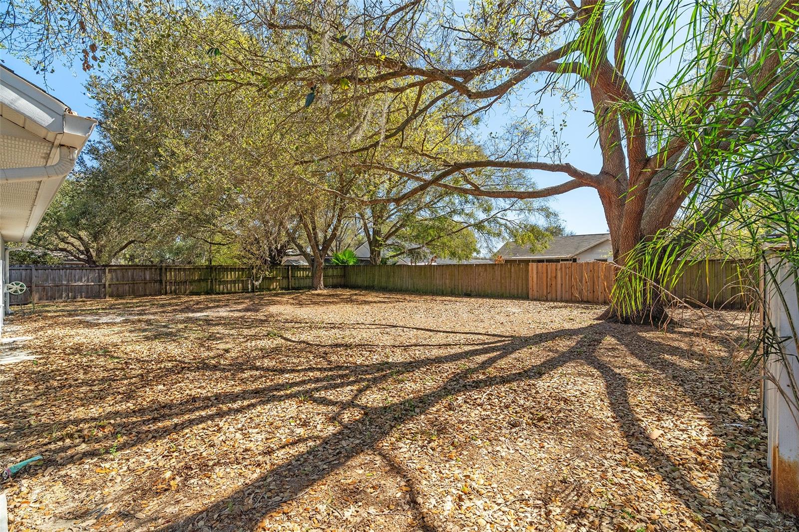 Image 22 of 37 For 10611 Reagans Run Drive