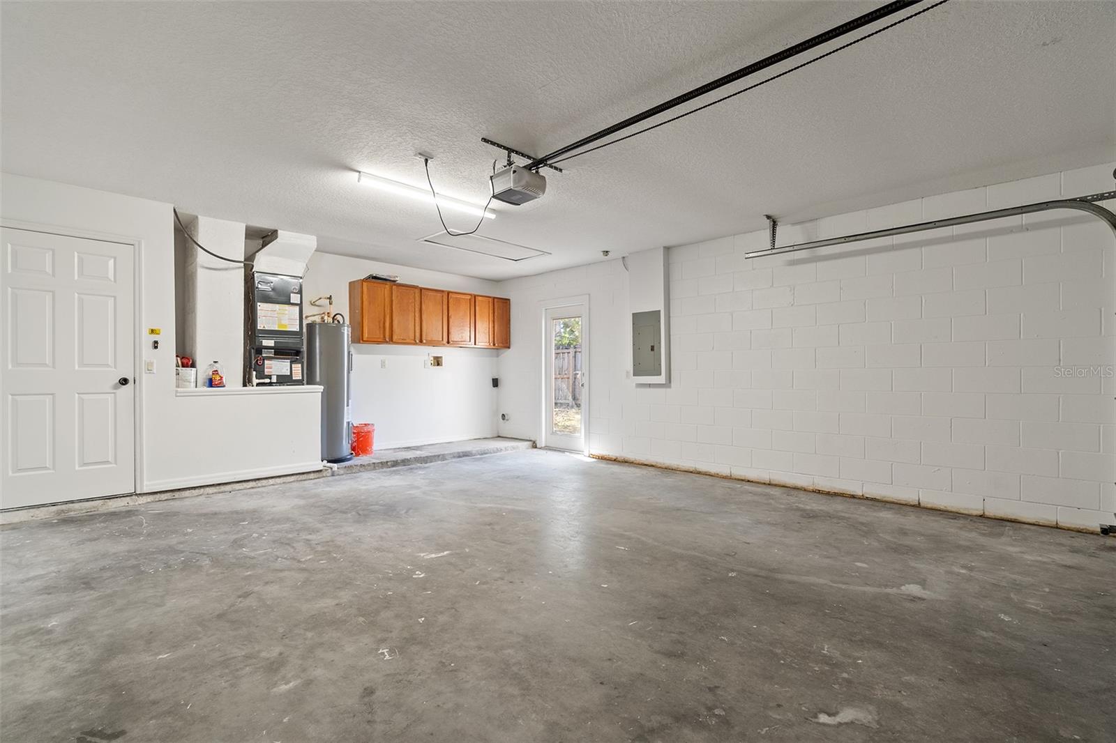 Image 30 of 37 For 10611 Reagans Run Drive