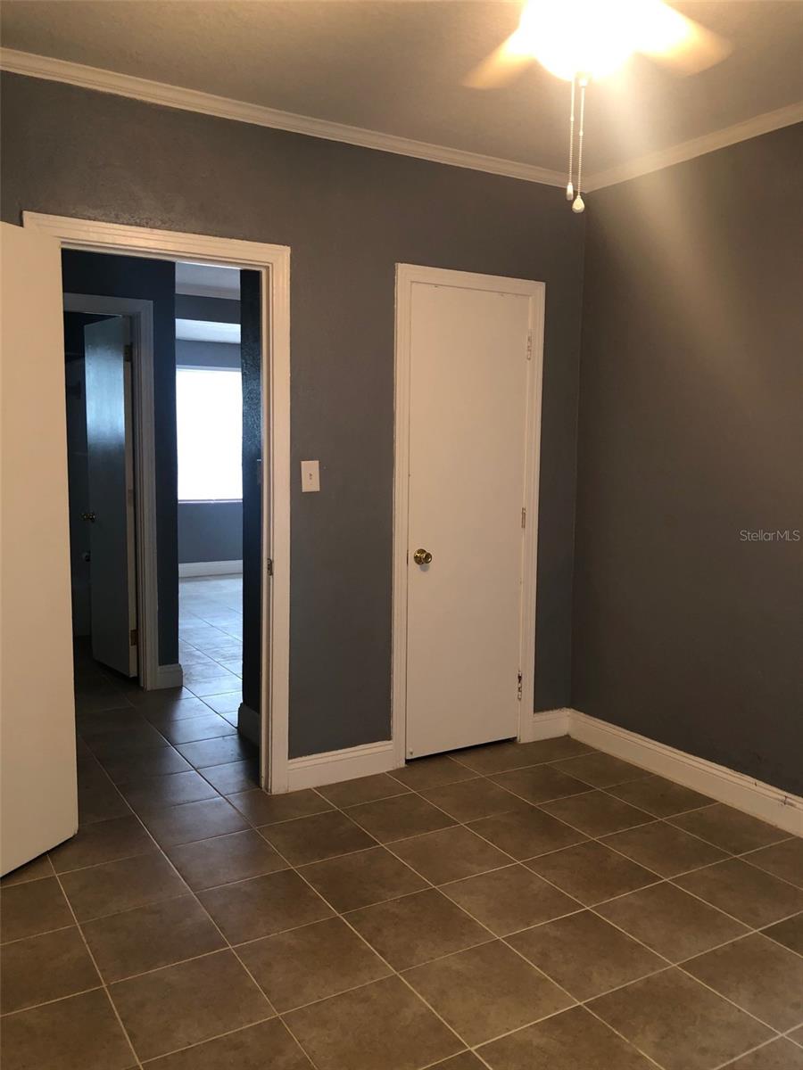 Image 12 of 13 For 2201 Park Avenue A