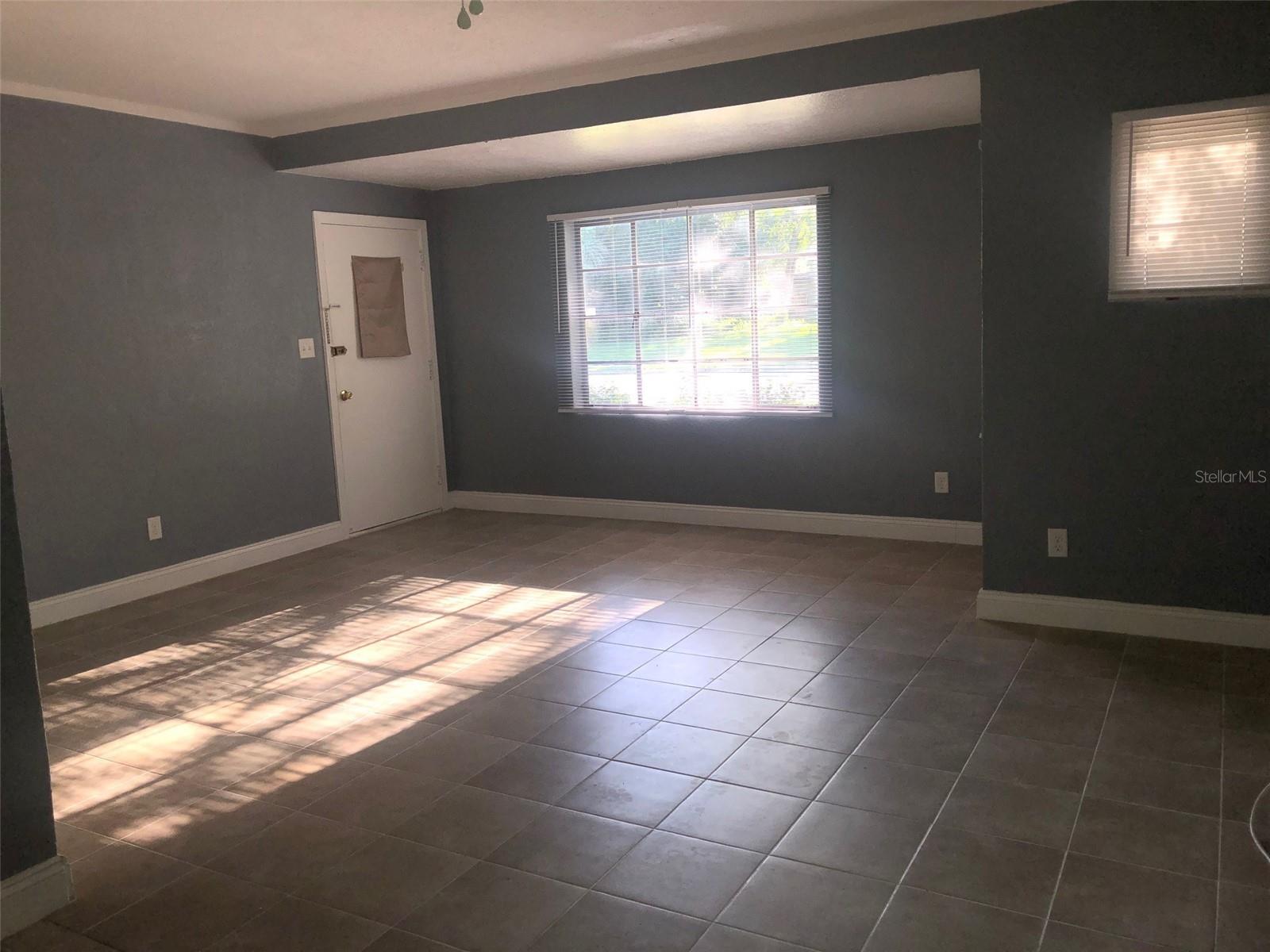 Image 2 of 13 For 2201 Park Avenue A