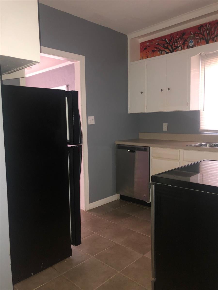 Image 9 of 13 For 2201 Park Avenue A