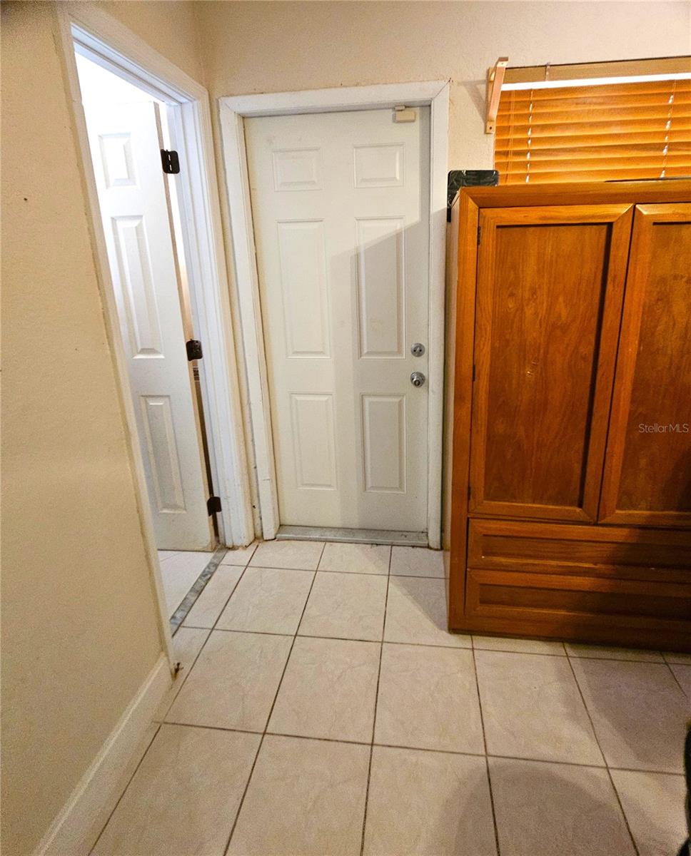 Image 23 of 36 For 1561 77th Way