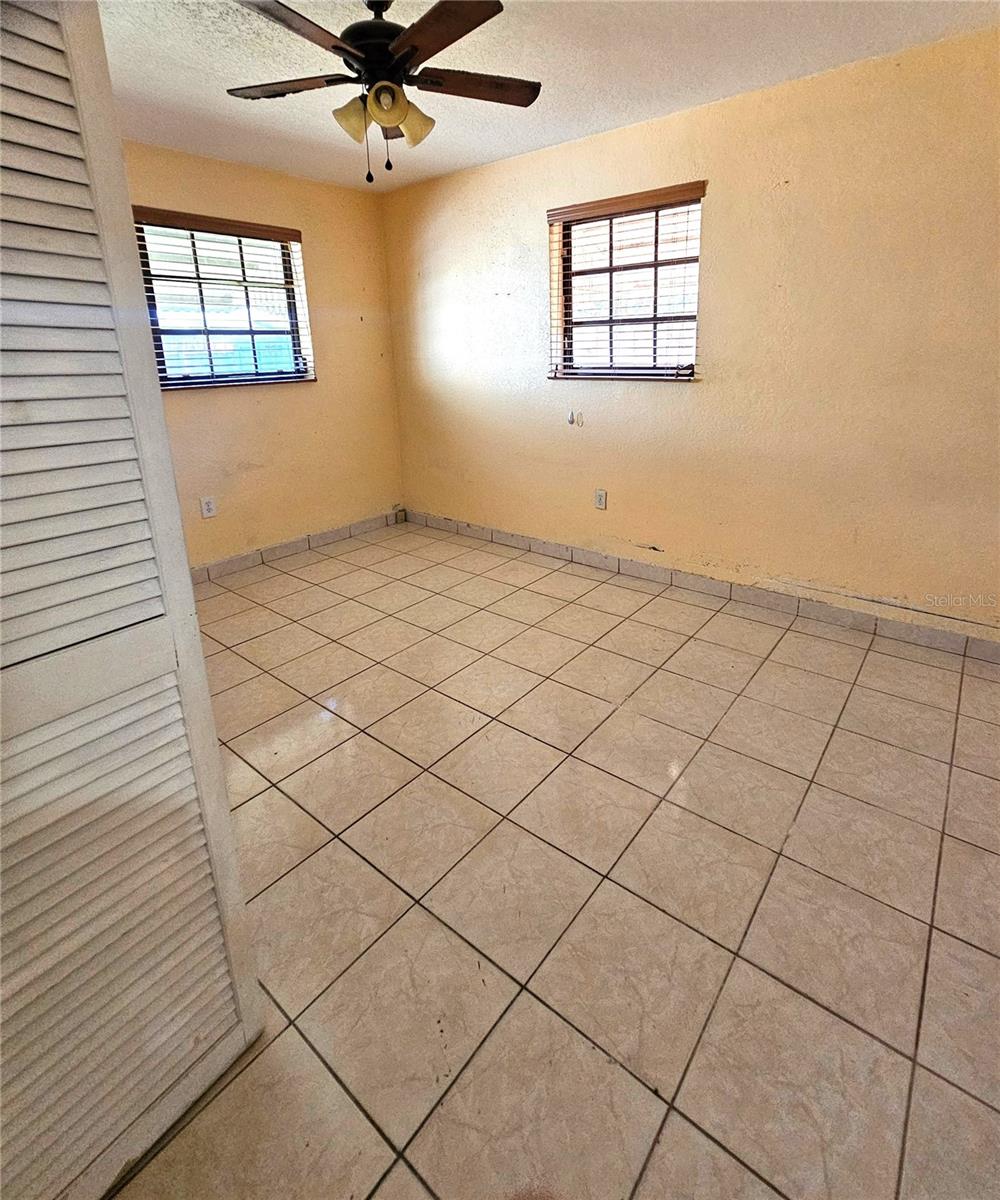 Image 24 of 36 For 1561 77th Way