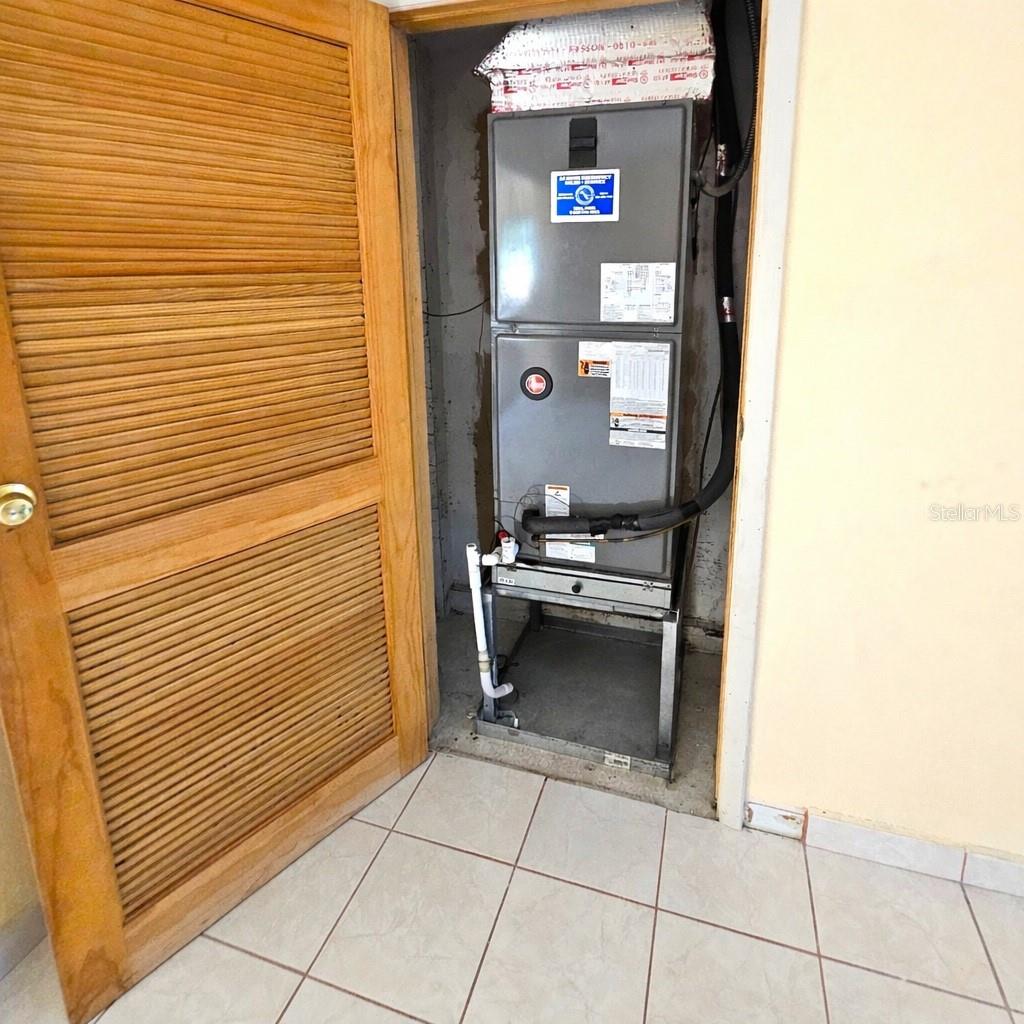 Image 25 of 36 For 1561 77th Way