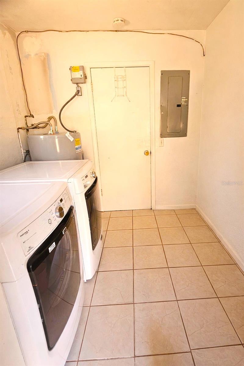 Image 26 of 36 For 1561 77th Way