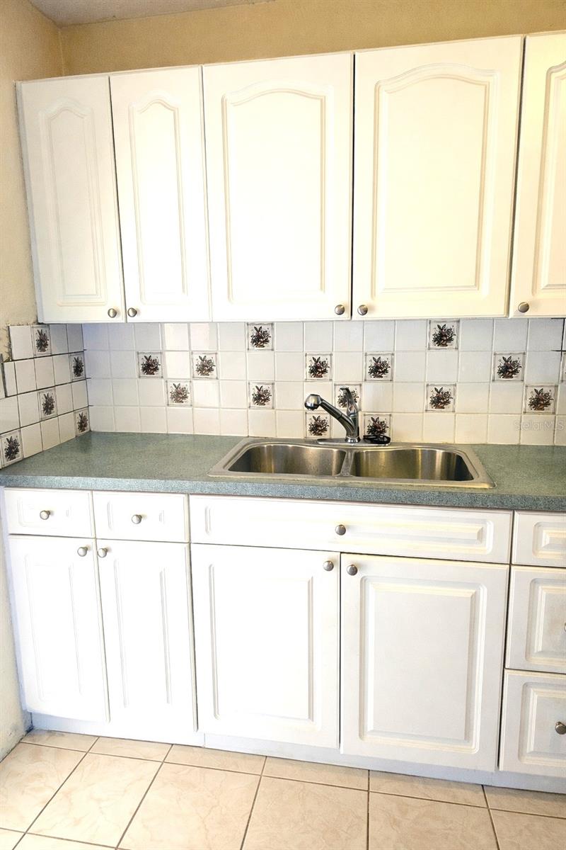 Image 8 of 36 For 1561 77th Way