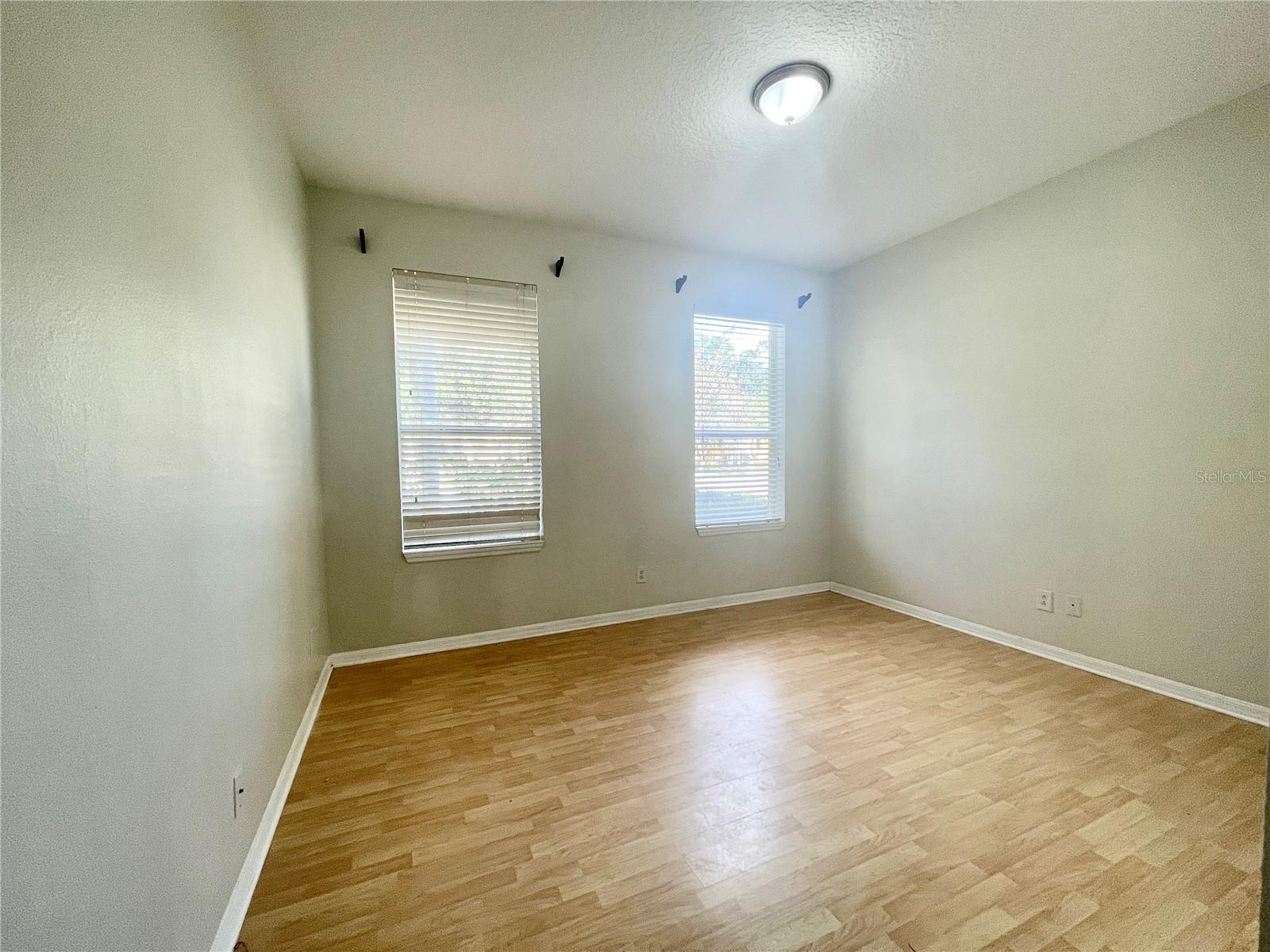 Image 21 of 32 For 890 Marcello Boulevard