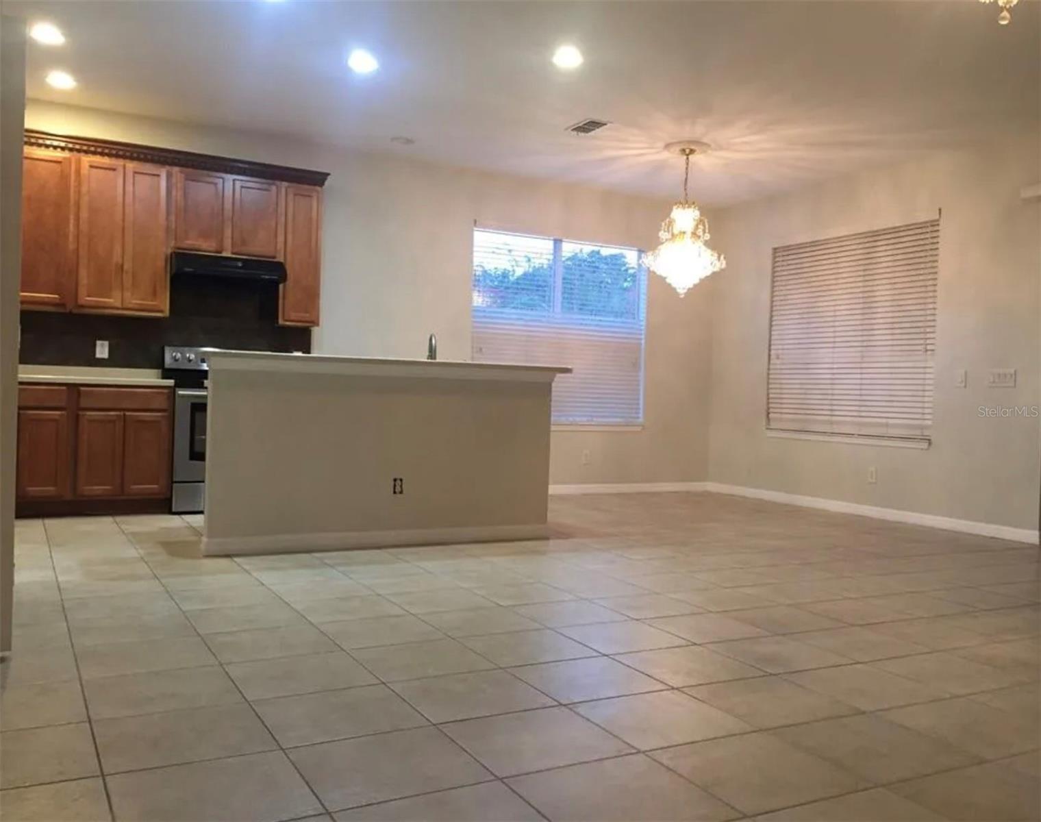 Image 7 of 32 For 890 Marcello Boulevard