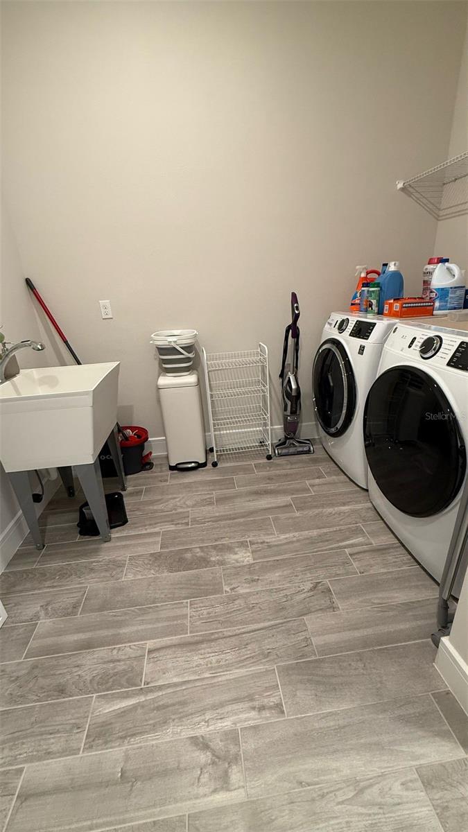 Image 8 of 27 For 5681 Arborvista Drive