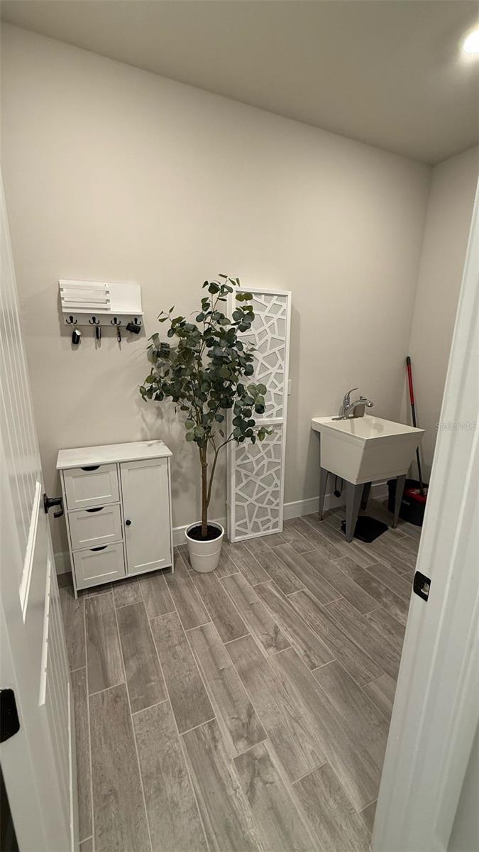 Image 9 of 27 For 5681 Arborvista Drive