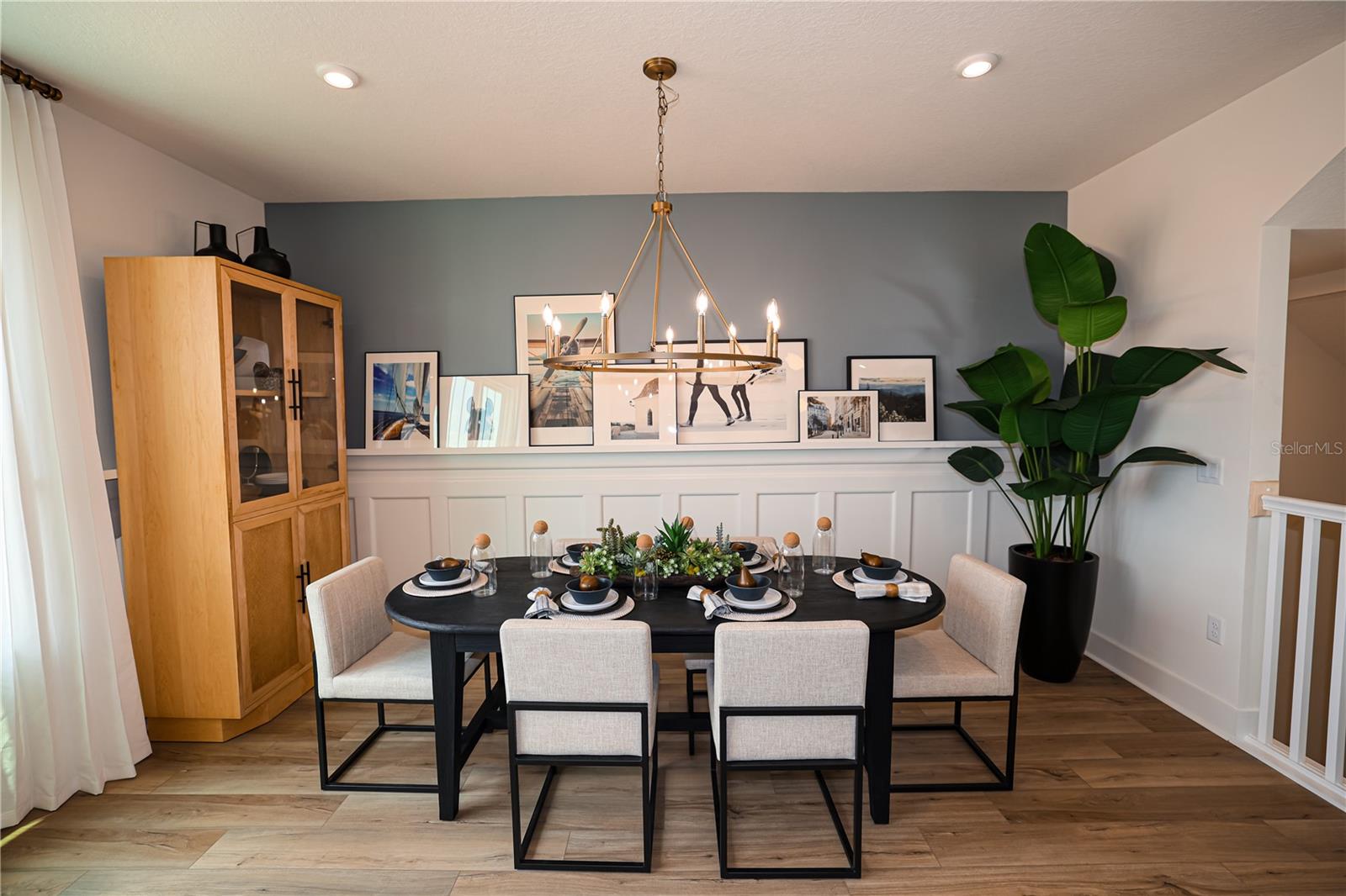 Image 5 of 16 For 15050 Groveside Road