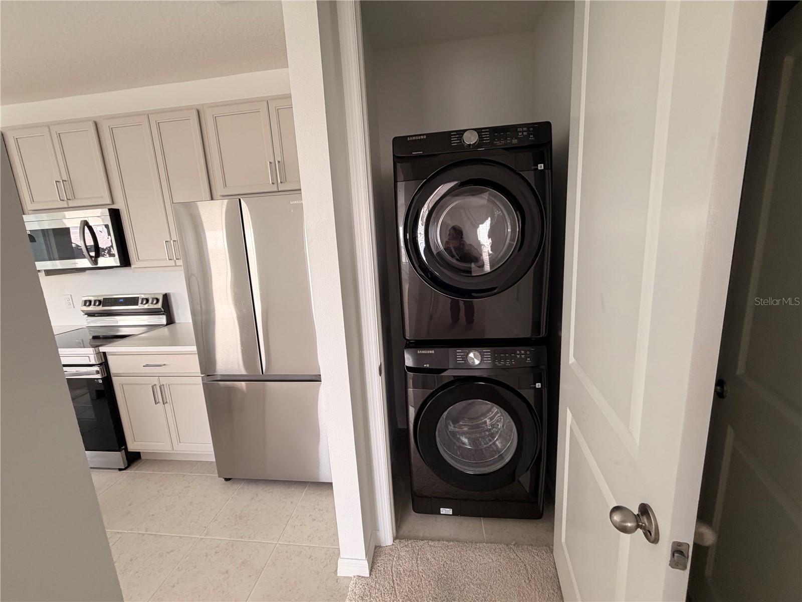 Image 2 of 5 For 3155 Voyager Avenue