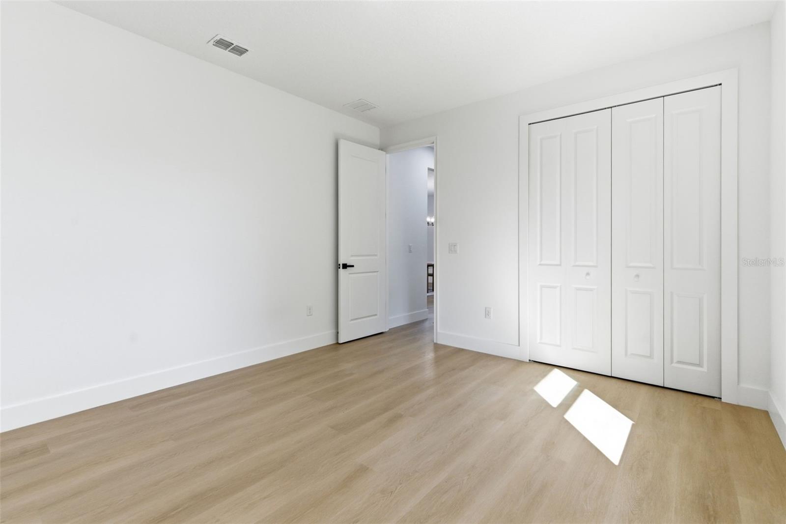 Image 27 of 40 For 20106 Sheldon Street