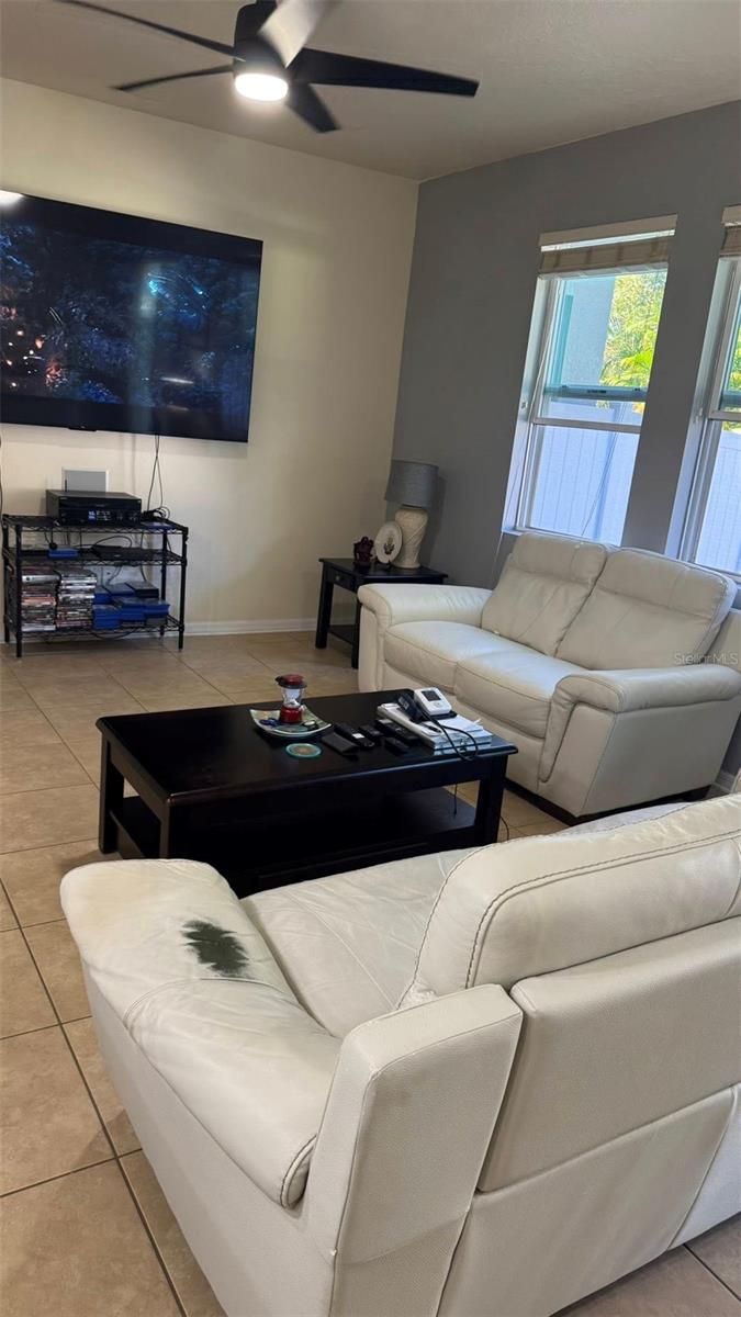 Image 18 of 26 For 9193 Shepton Street