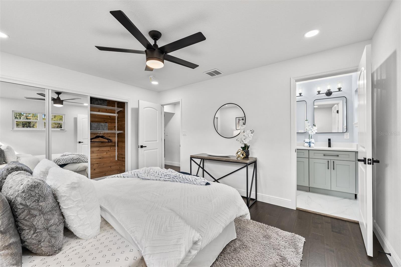 Image 26 of 43 For 3118 Clemwood Street