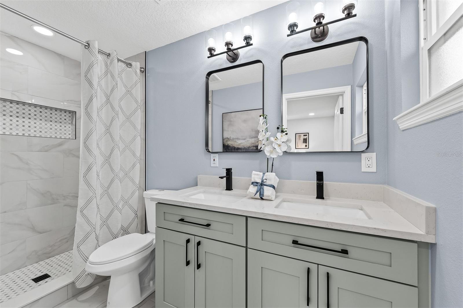 Image 28 of 43 For 3118 Clemwood Street