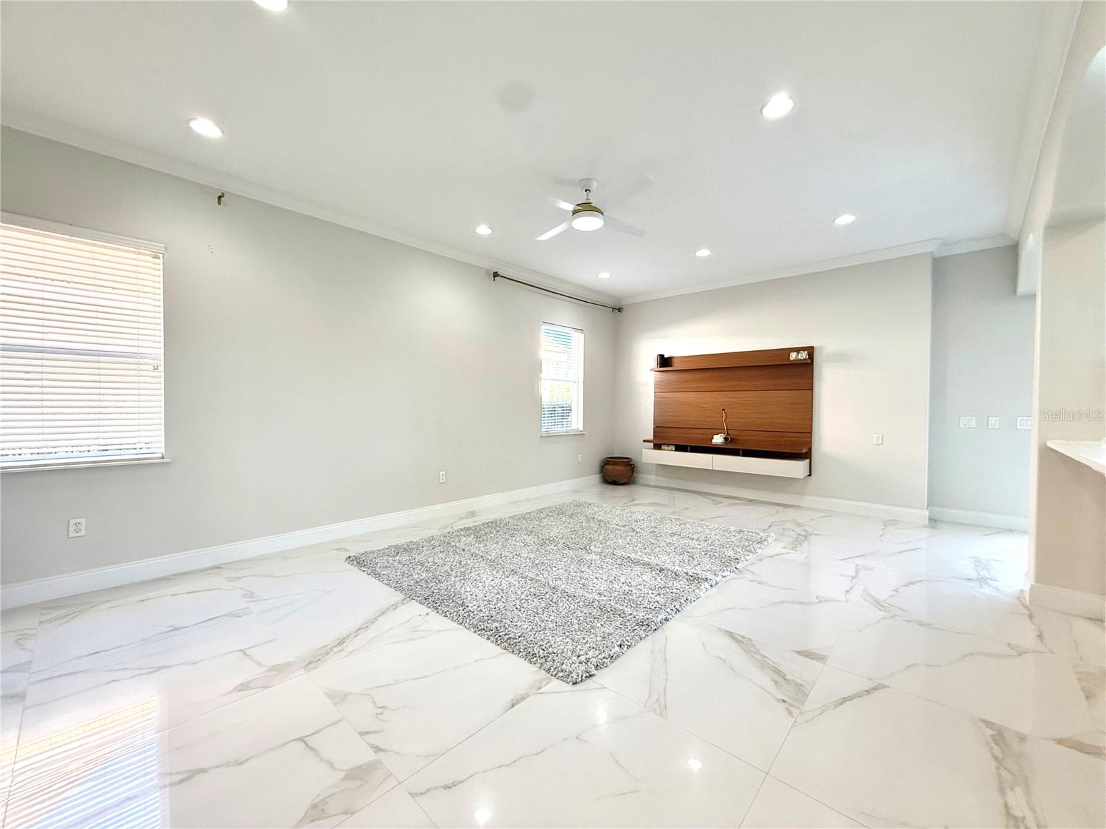 Image 12 of 39 For 9060 Heritage Bay Circle