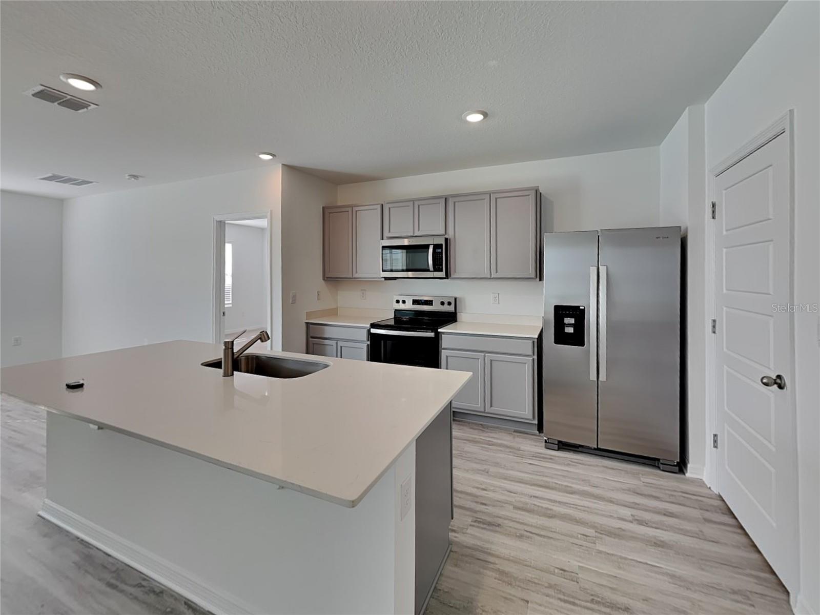 Image 2 of 19 For 3515 Nettle Loop