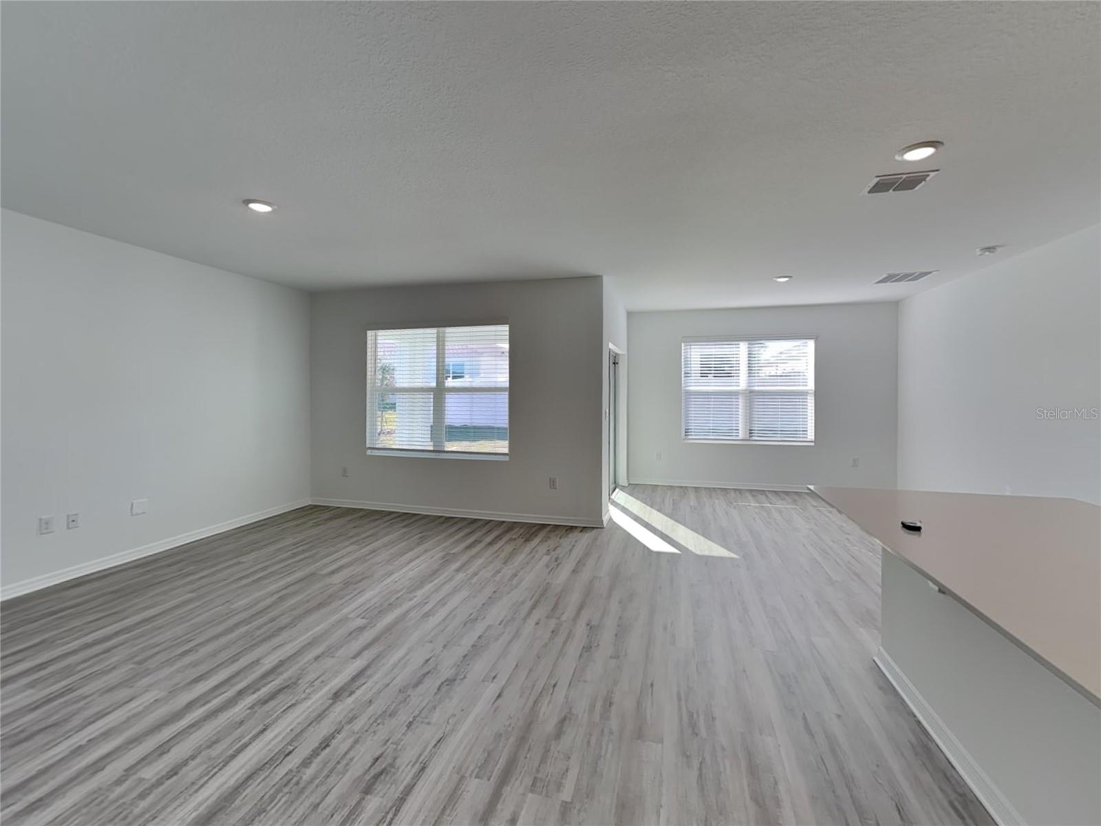 Image 7 of 19 For 3515 Nettle Loop